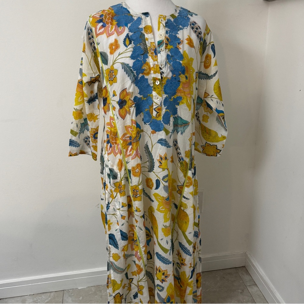 RO'S GARDEN Floral Maxi Dress - Picture 2 of 6